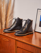 Alix Lace Boots - Cuir Croco Noir