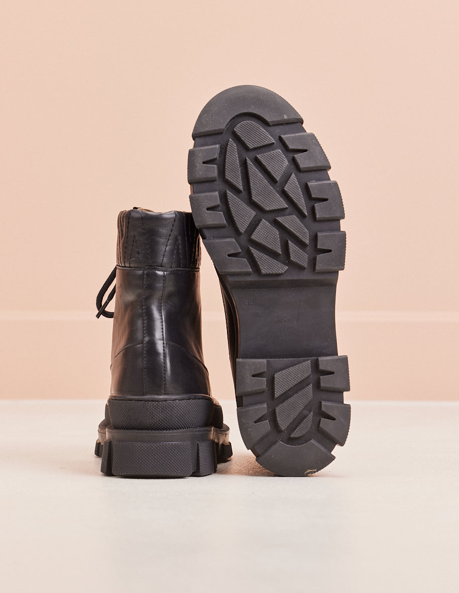 Estelle laced ankle boots - Cuir noir