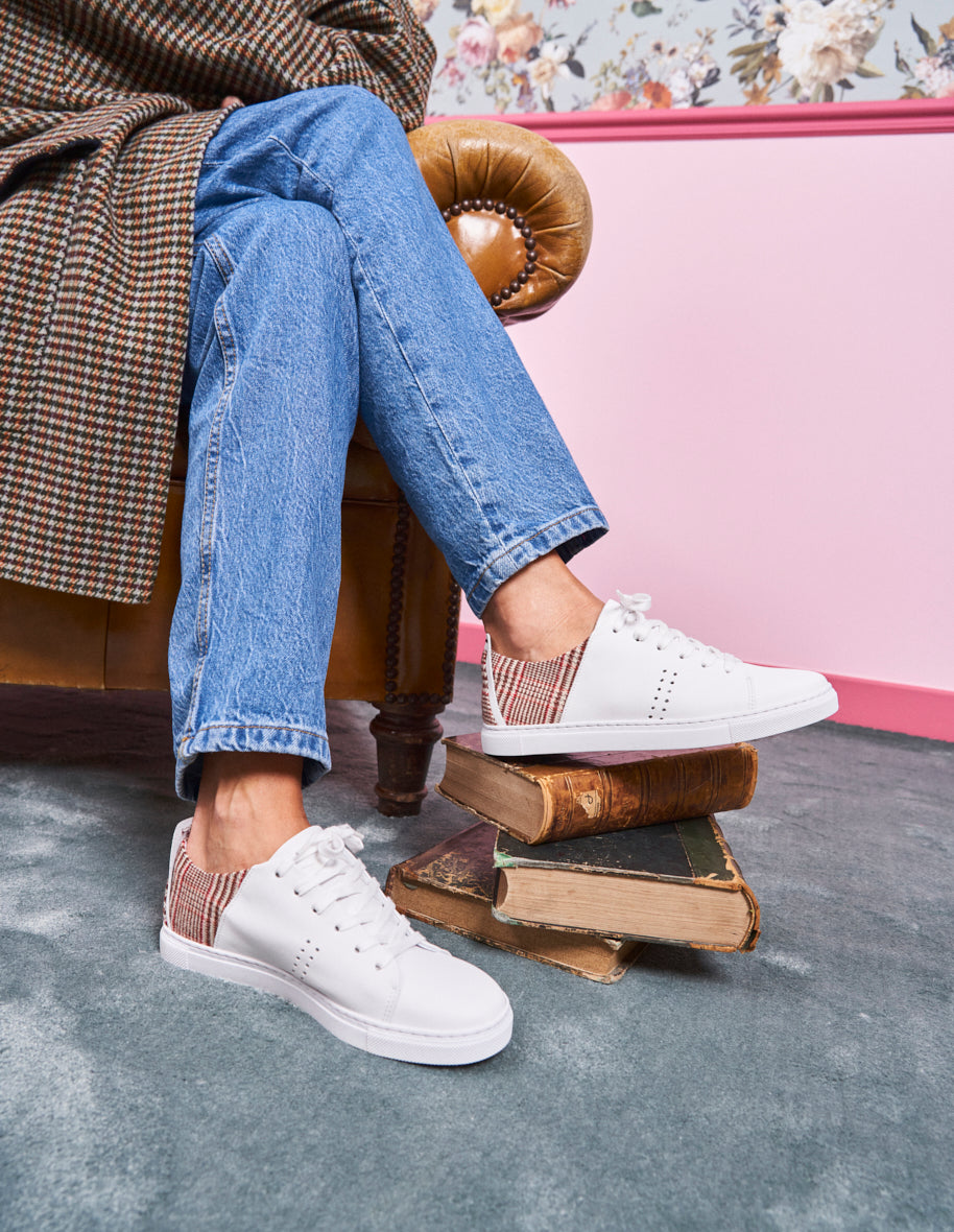 Baskets basses Renée - Cuir blanc et tartan brique