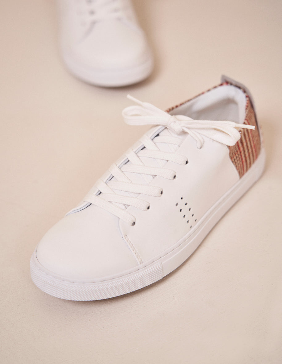 Baskets basses Renée - Cuir blanc et tartan brique