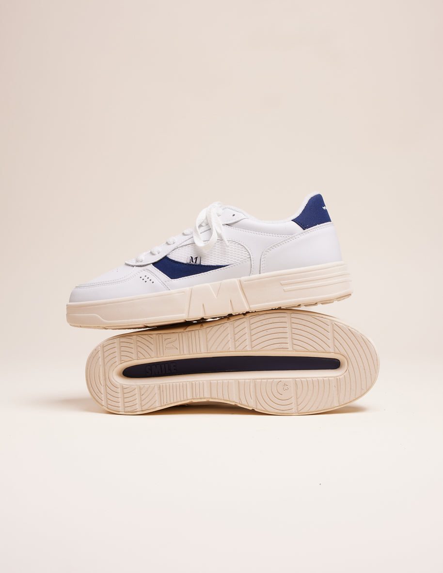 Baskets basses Aimé - Cuir recyclé et suède vegan blanc marine