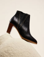 Jeanne H ankle boots - Cuir noir croco et clous
