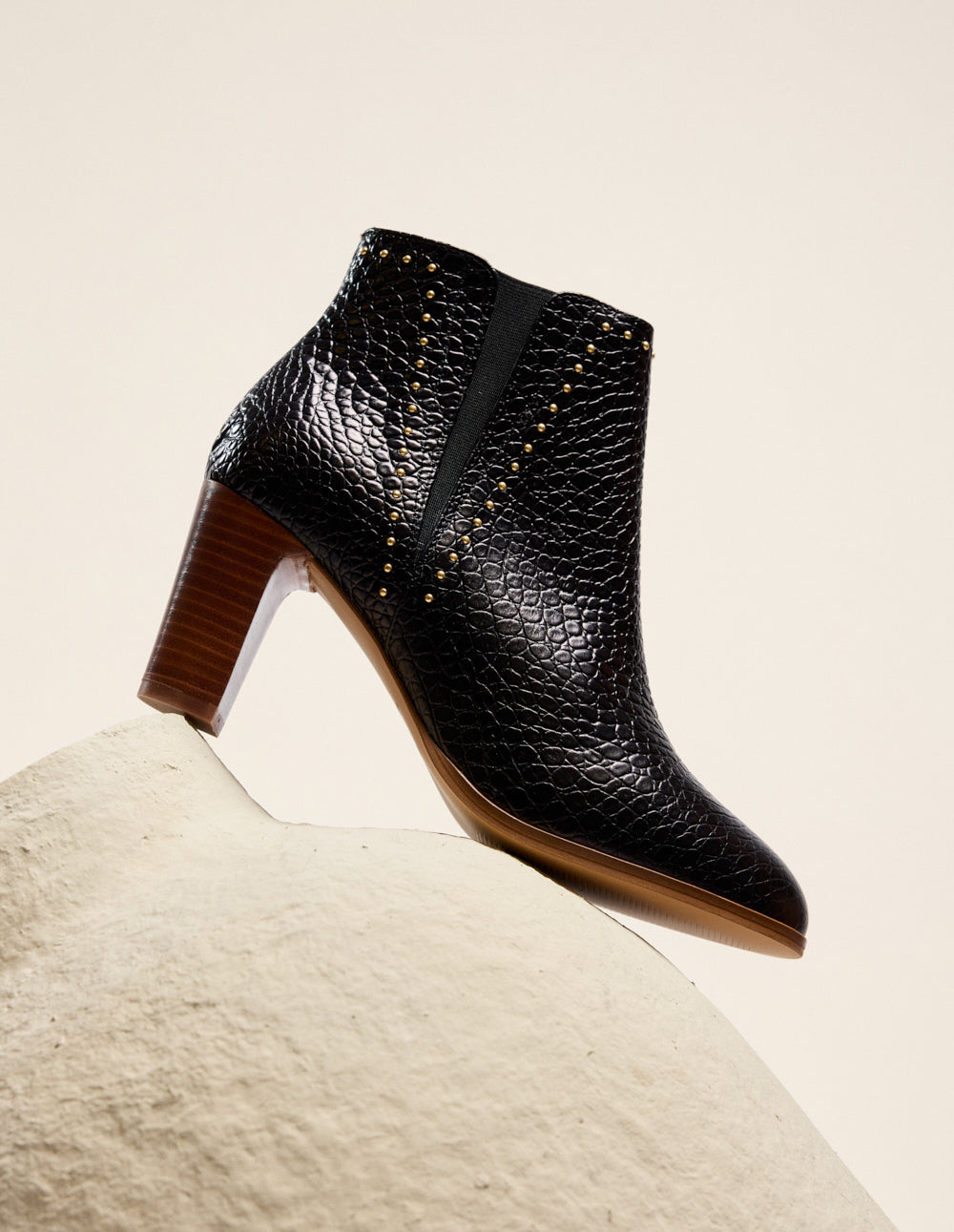 Jeanne H ankle boots - Cuir noir croco et clous